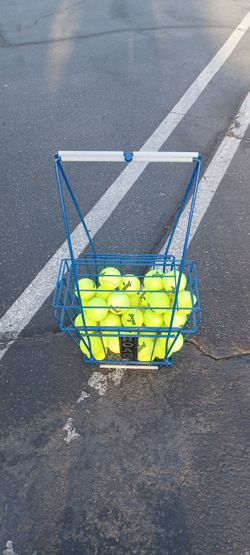 HOAG 72 Tennis Ball Hopper Made in the USA Note: 40 Near New Tennis Balls Included.