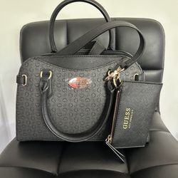 New Guess Purse With Wallet