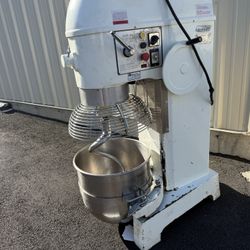 Commercial grade mixer 