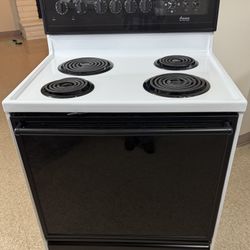 Amana Kitchen stove