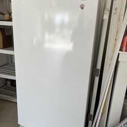 Maytag 20 cu. ft. Frost Free Upright Freezer - White (needs repair)