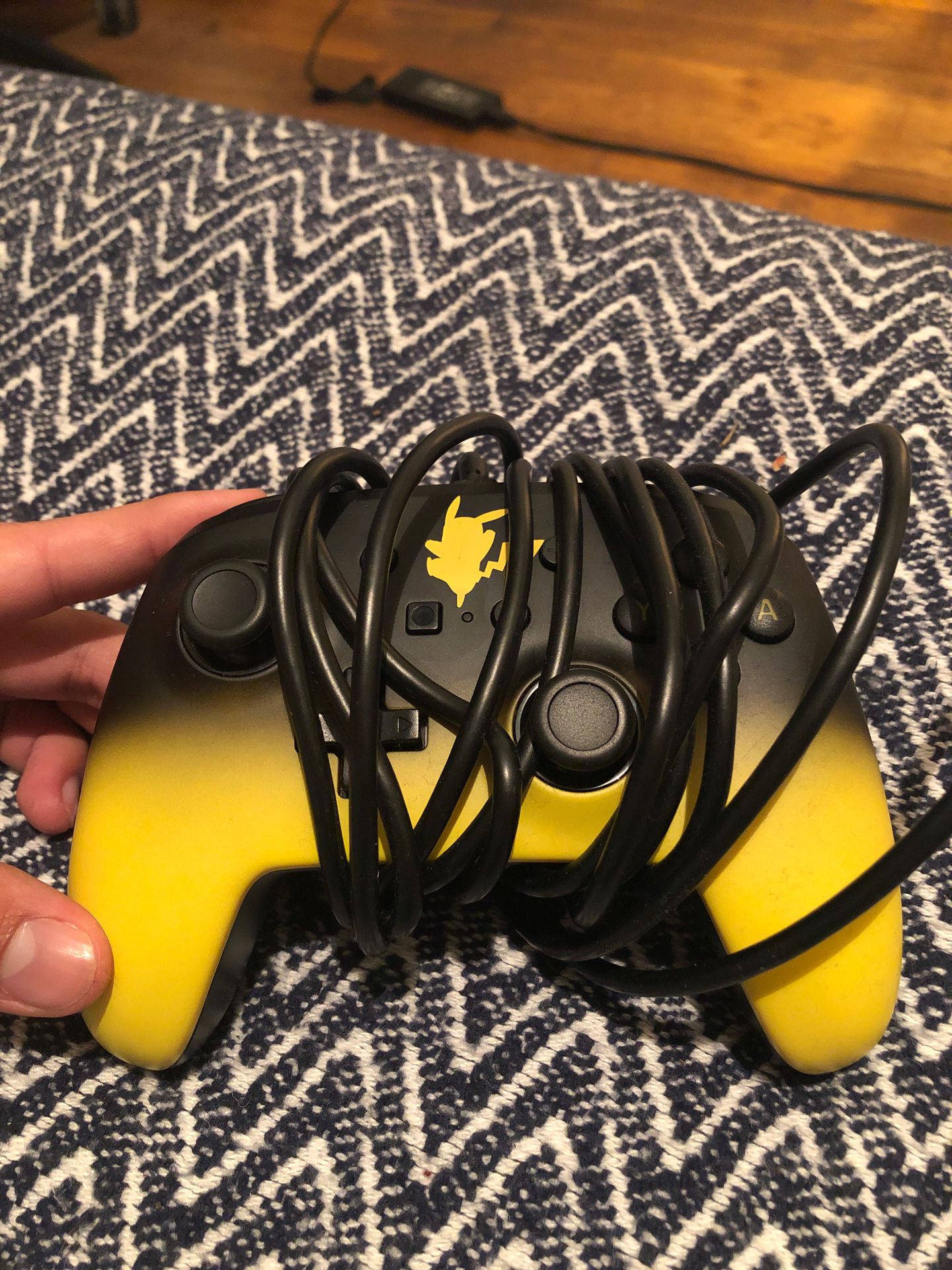 Nintendo switch wired controller (Pikachu)