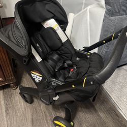 Doona Baby Car seat/ Stroller