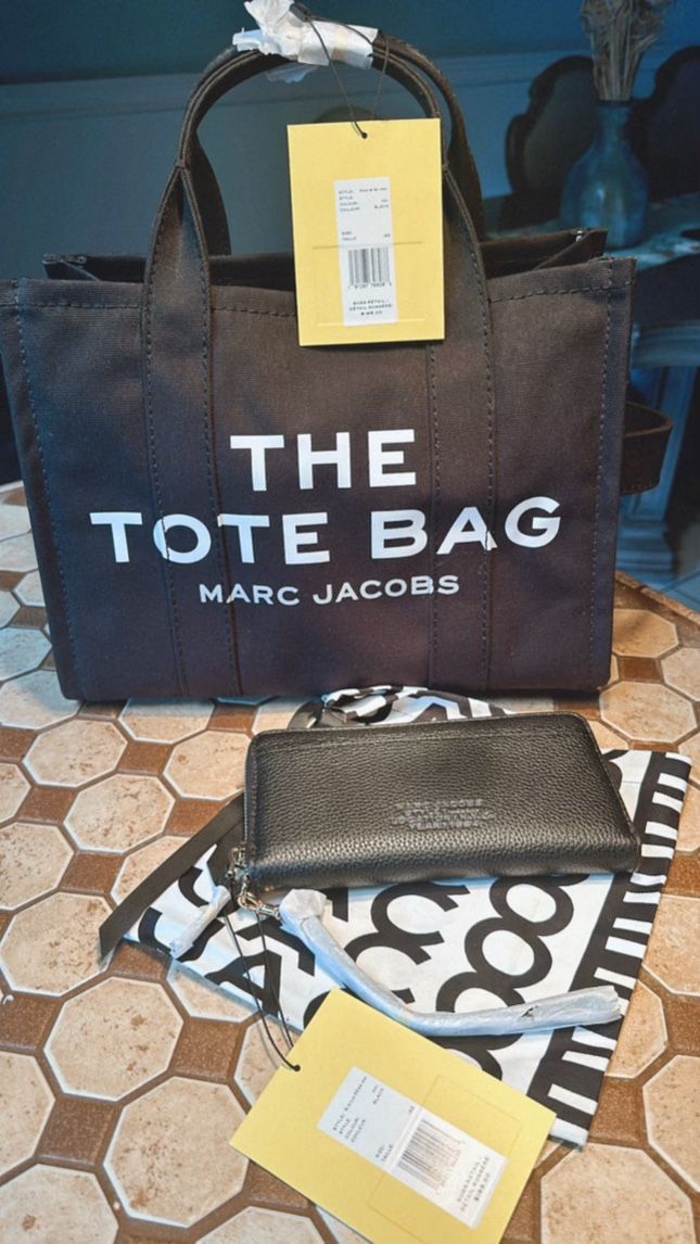 Bolsa Nueva Original Con Etiquetas Con Su Cartera