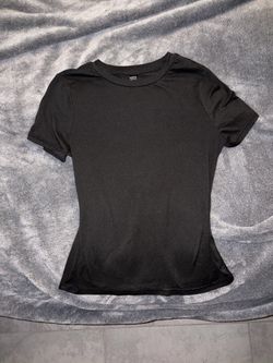Tight-fitted shirt