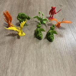 Train The Dragon 🐉 Mini Figurines / 7 Pieces