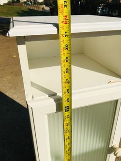 Storage cabinet