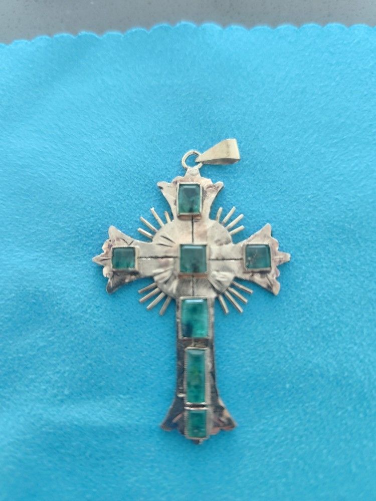 Gold Pendant 18k With Emeralds