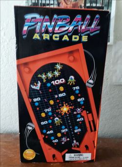Toy pinball machine