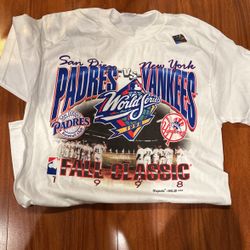 Vintage 1998 San Diego Padres Vs New York Yankees World Series T Shirt  Size Medium