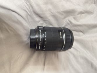 Canon Zoom lens EFS 18-135 mm 1:3.5-5.6 IS