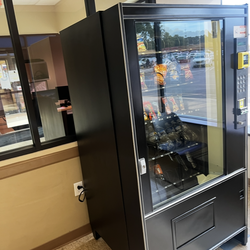 Combo vending machine