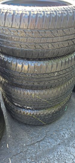 4 tires 225/65r17 Yokohama geolander A/T