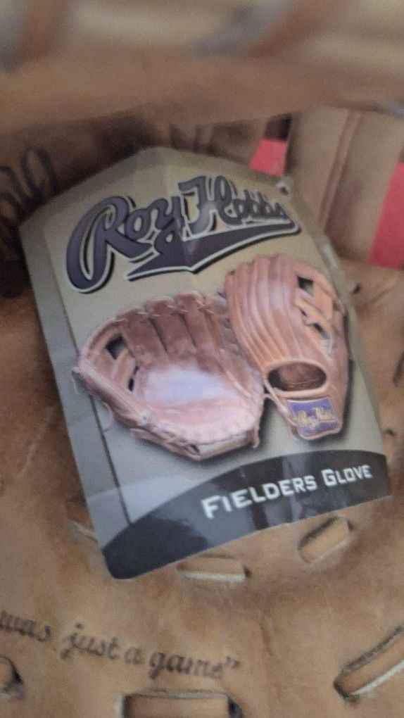 ROY HOBBS FIELDERS GLOVE