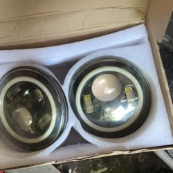 Jeep  Wrangler Used Headlights