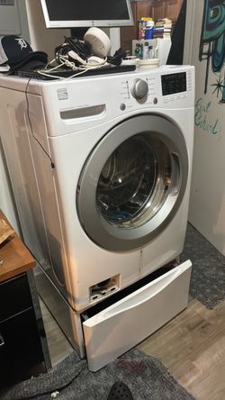 Kenmore washer. (Needs a new seal)