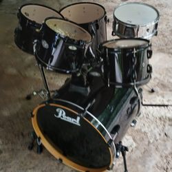 Like New Pearl 6 Piece Vision Series Drum Set 