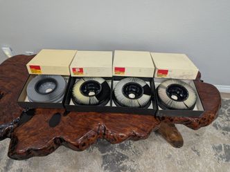 Lot of 4 Carousel 140 Slide trays with Slides