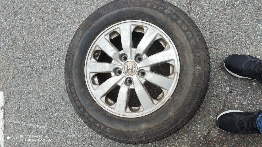 16 inch complete wheel tire barely used for Honda in Everett