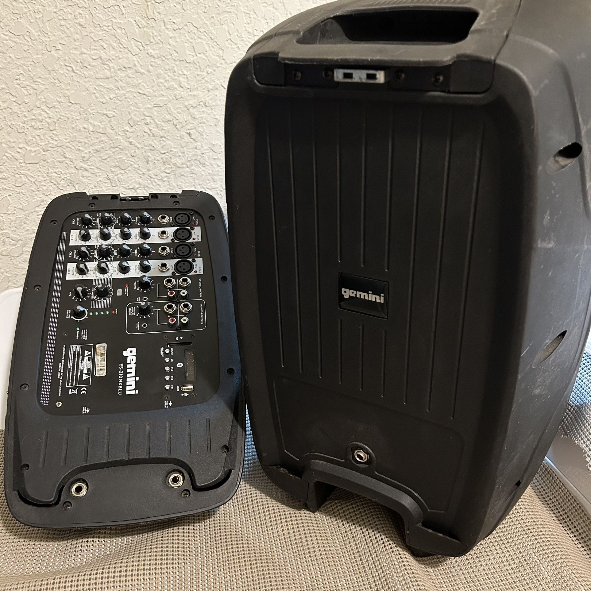 Gemini ES 210MXBLU Portable PA Speaker NO Volume, For Parts...