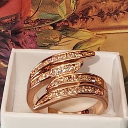 #1698, 18KRGP SIGNED VINTAGE RING, CUBIC ZIRCONIA Sz 9
