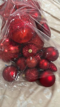 Beautiful Red Bundle Including 4 Stars.