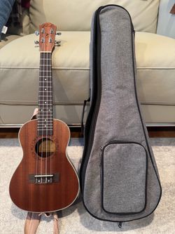 OBO — Left-Handed Ukulele with case