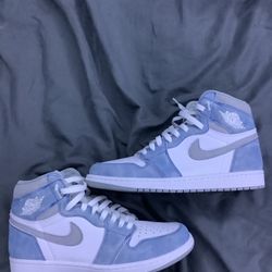 Nike Jordan 1 Hyper Royal