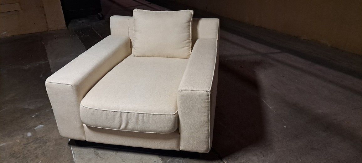 Beautiful Custom Made High End Oversized Lounge Chairs