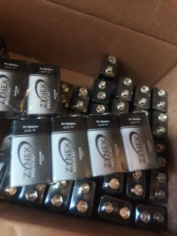 Cheap batteries 9 volt brand new 54 batteries reduce for a quick sale $10 dollars
