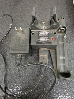 Stinger streamlight, flashlight charger