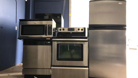 Stainless steel kitchen appliance set