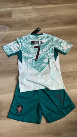 Cristiano Ronaldo size 10 and 12 years