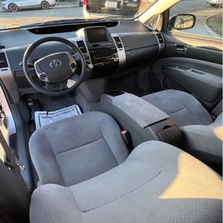  Toyota Prius 2006 – Excellent Condition – Hybrid – 184k miles