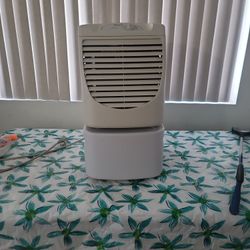 Dehumidifier 