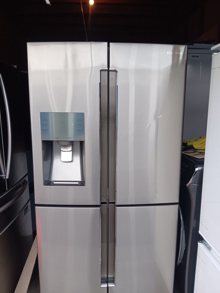 SAMSUNG REFRIGERATOR DE 4 PUERTAS 