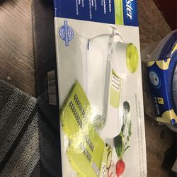 Oster Slicing And Grater Station 