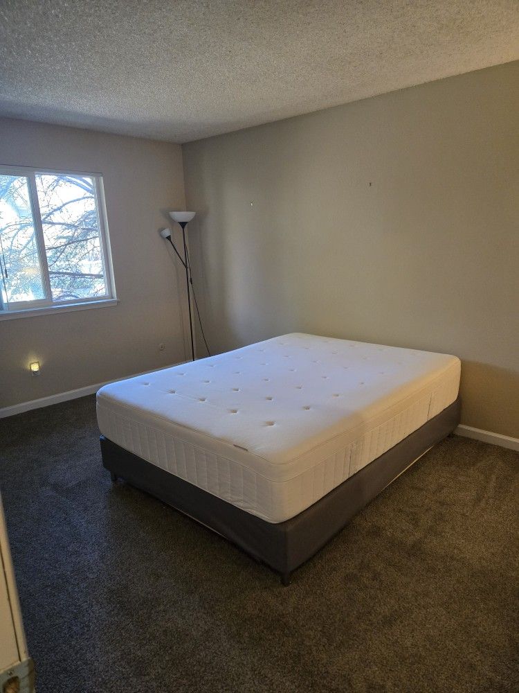 IKEA HESSTUN Queen Bed