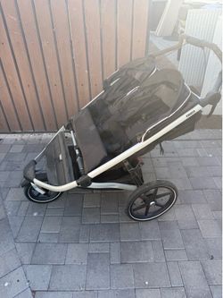 Thule Urban Glide 2 Double Jogging Stroller
