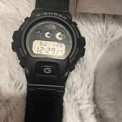 G SHOCK SUPREME WATCH NORTH FACE for Sale in Brooklyn, NY - OfferUp