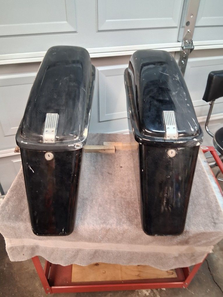 Shovelhead saddle bags