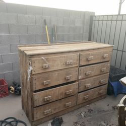 Garden Dresser