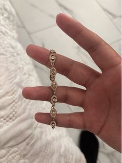 Givenchy flex braclet gold