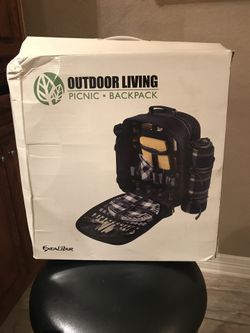 Outdoor living picnic backpack new