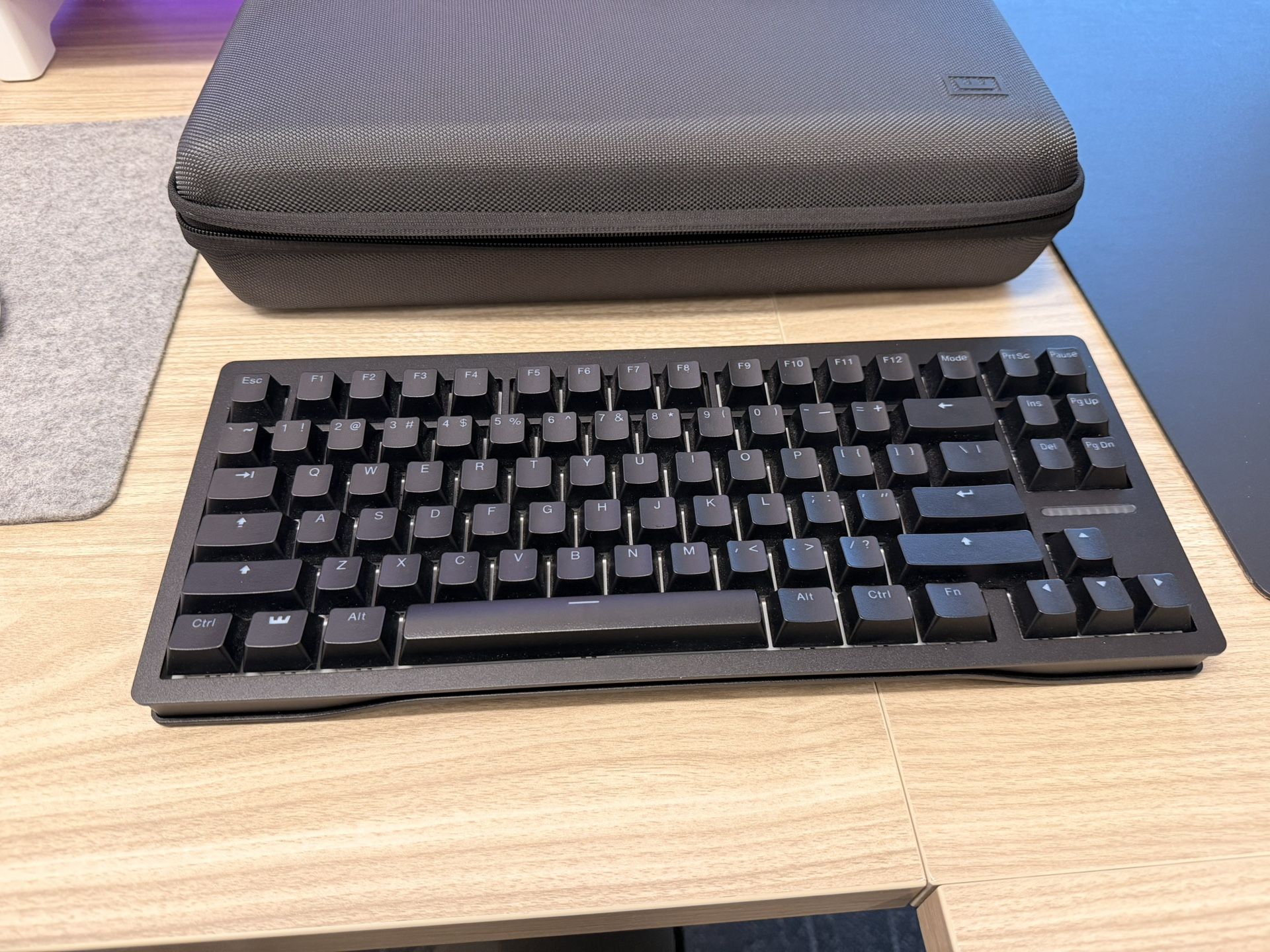 Wooting 80HE Black Alloy + Extra Founder Switchers