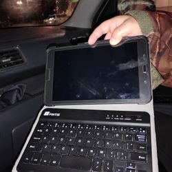 Galaxy Tablet E 8.0 Case And Keyboard. 