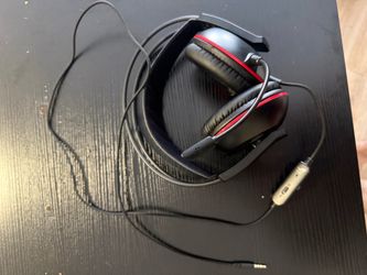 ASUS ROG Gaming Headset 🎧 – Detachable Mic – Great Condition
