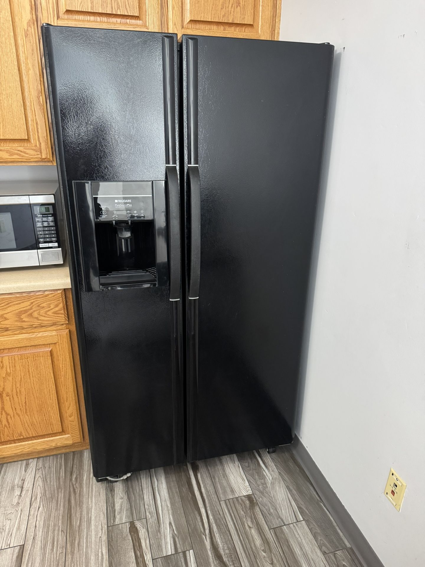 Nice Frigidaire Refrigerator 