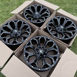 (4) 20” Fuel Wheels - Fuel Assault D576