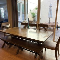 Dining Room Table 